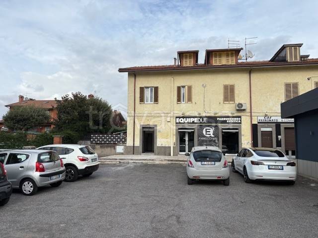 negozio in affitto a Roma