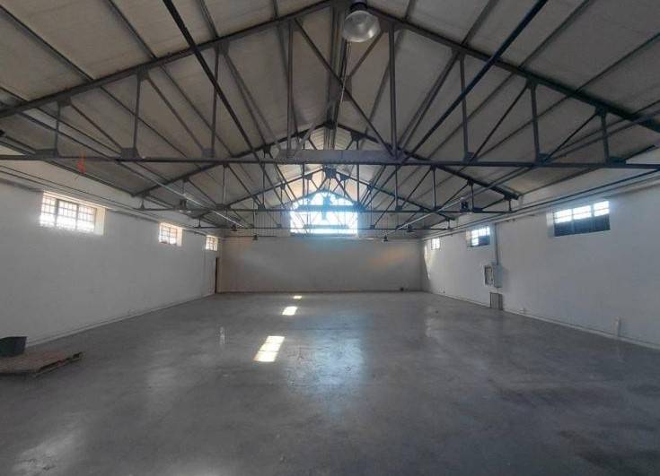 locale commerciale in affitto a Roma in zona Torre Angela