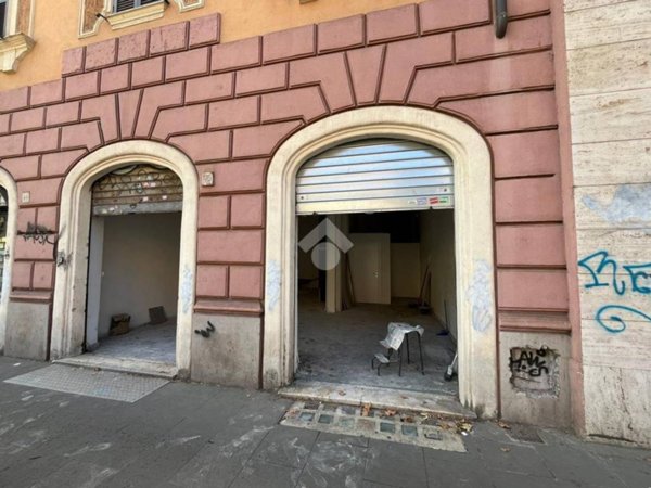 negozio in affitto a Roma in zona Esquilino