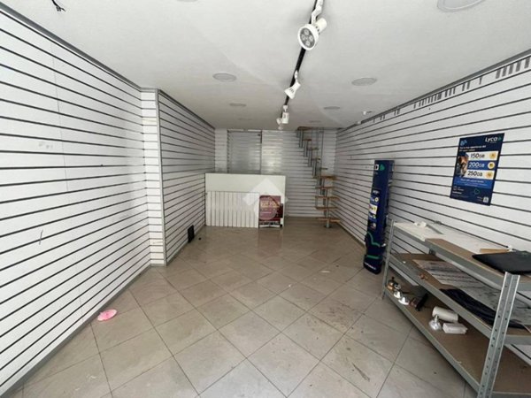 negozio in affitto a Roma in zona Esquilino