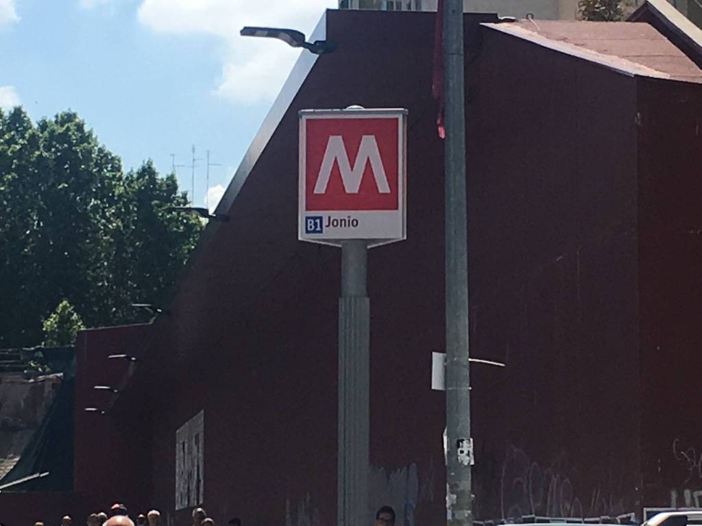 negozio in affitto a Roma in zona Monte Sacro/Talenti