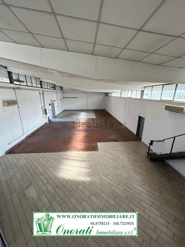 locale commerciale in affitto a Roma in zona Romanina