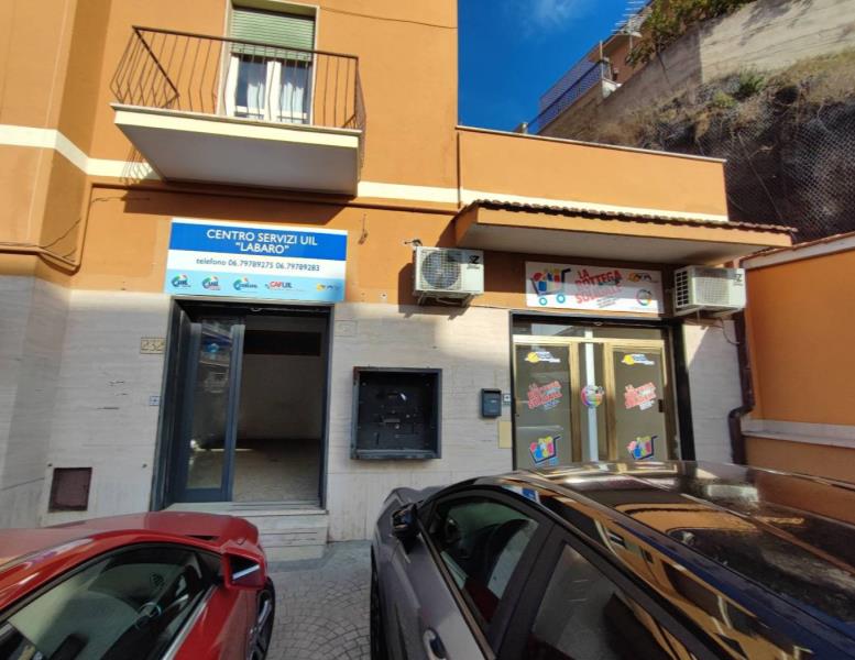 locale commerciale in affitto a Roma in zona Labaro