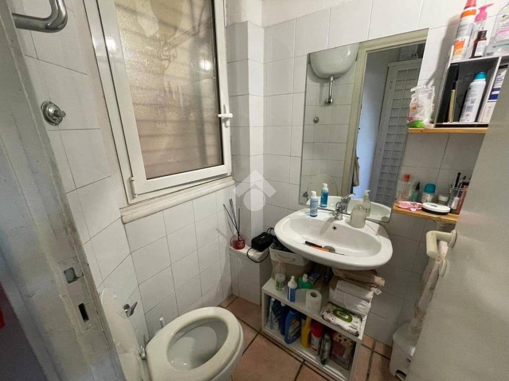 negozio in affitto a Roma in zona Nomentano