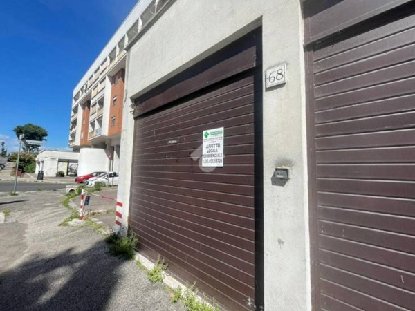 negozio in affitto a Roma in zona Ponte Mammolo