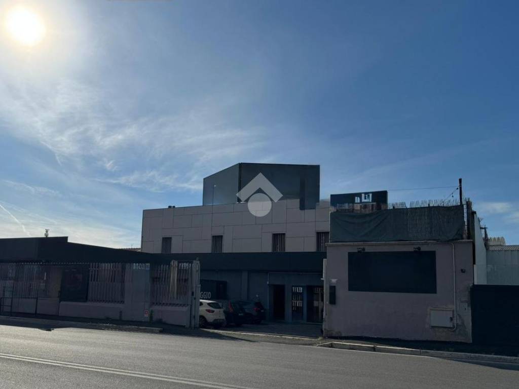 negozio in affitto a Roma in zona Pietralata