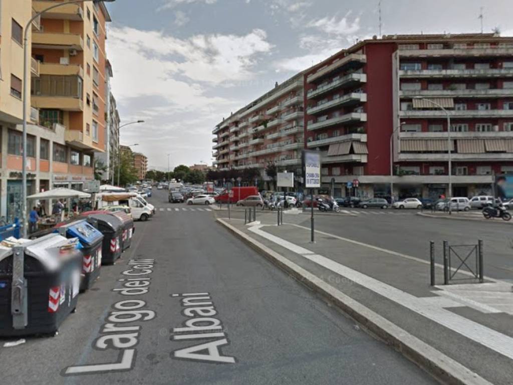 negozio in affitto a Roma in zona Appio Latino