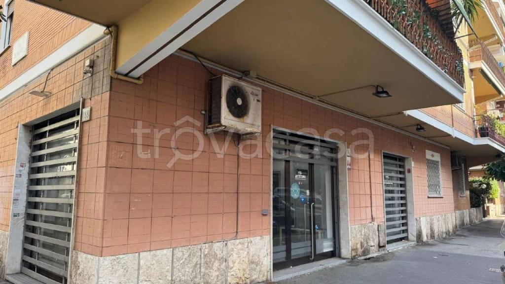 negozio in affitto a Roma in zona Ostia