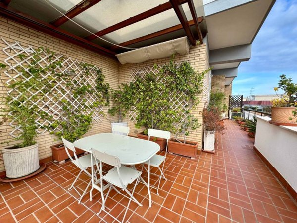 appartamento in affitto a Roma in zona Tomba di Nerone