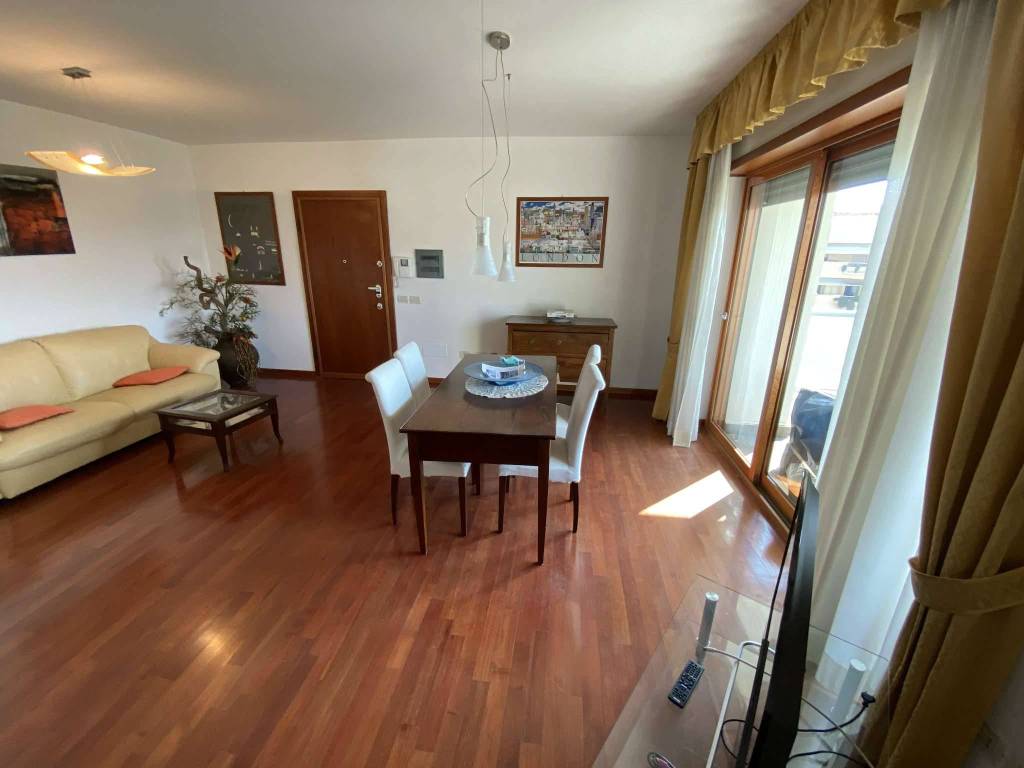 appartamento in affitto a Roma in zona Torrino