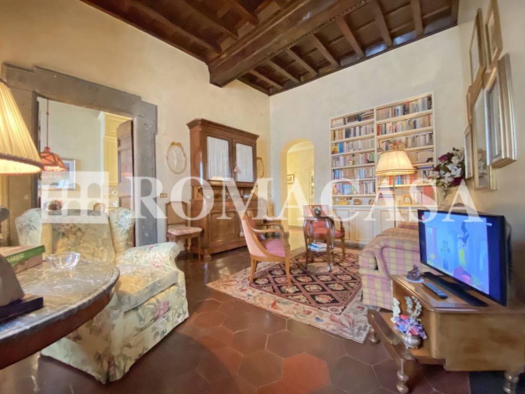 appartamento in affitto a Roma in zona Rione Regola