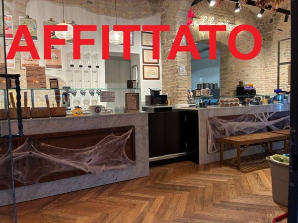 negozio in affitto a Roma in zona Rione Prati
