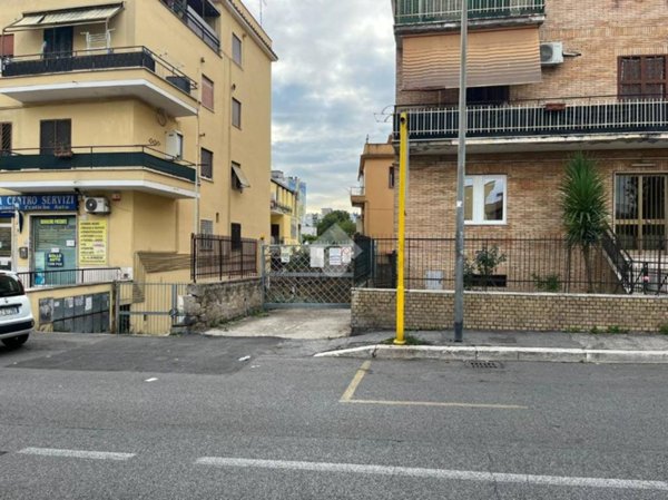 negozio in affitto a Roma in zona Ponte Mammolo