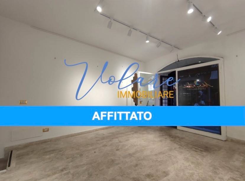 negozio in affitto a Roma in zona Parione/Sant'Eustachio