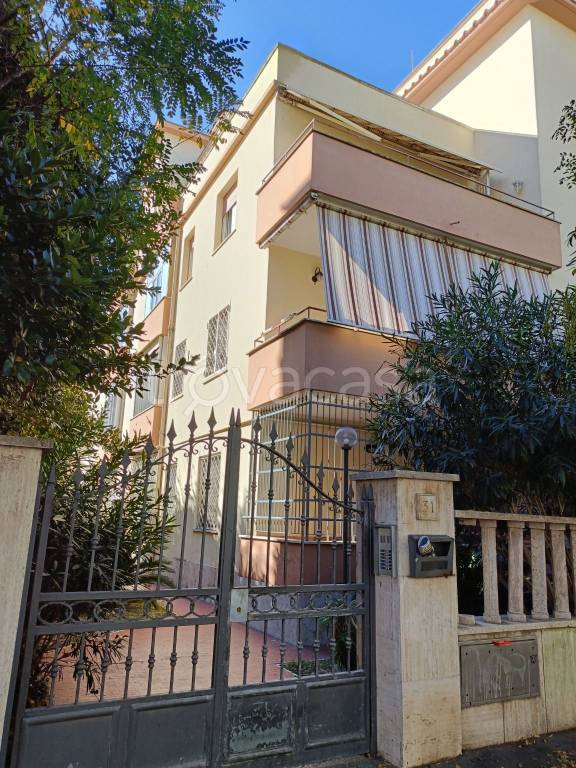 appartamento in affitto a Roma in zona Ostia