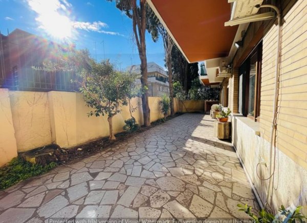 appartamento in affitto a Roma in zona Tomba di Nerone