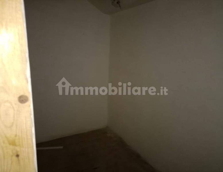 locale commerciale in affitto a Roma in zona Borghesiana