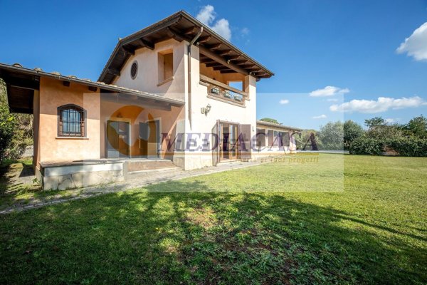 casa indipendente in affitto a Roma in zona Cesano