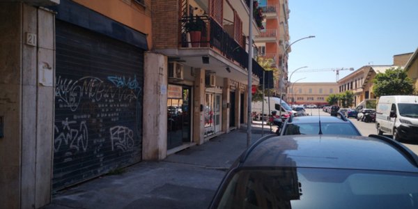 negozio in affitto a Roma in zona Ostiense