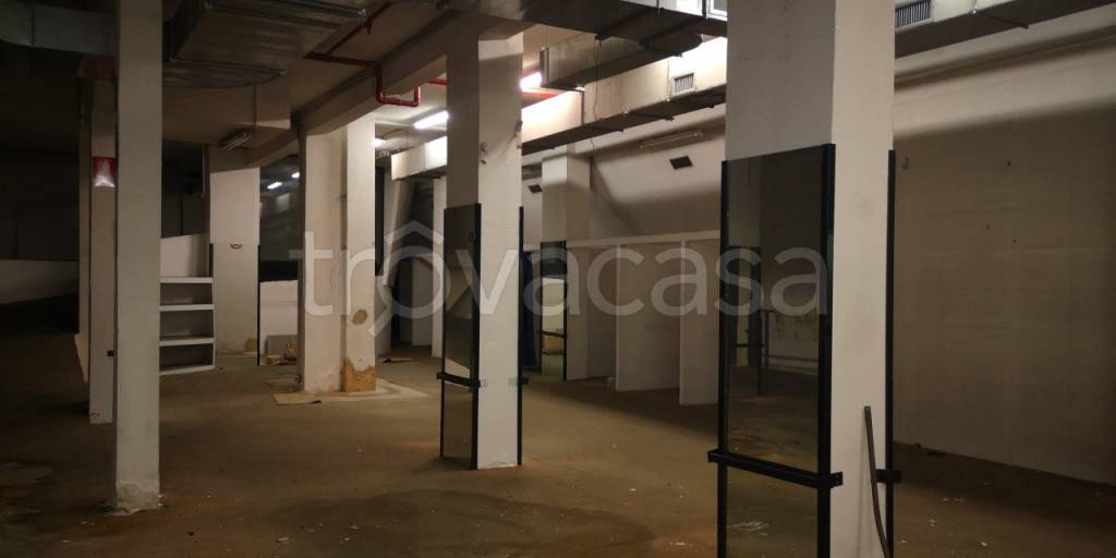 negozio in affitto a Roma in zona Ostiense