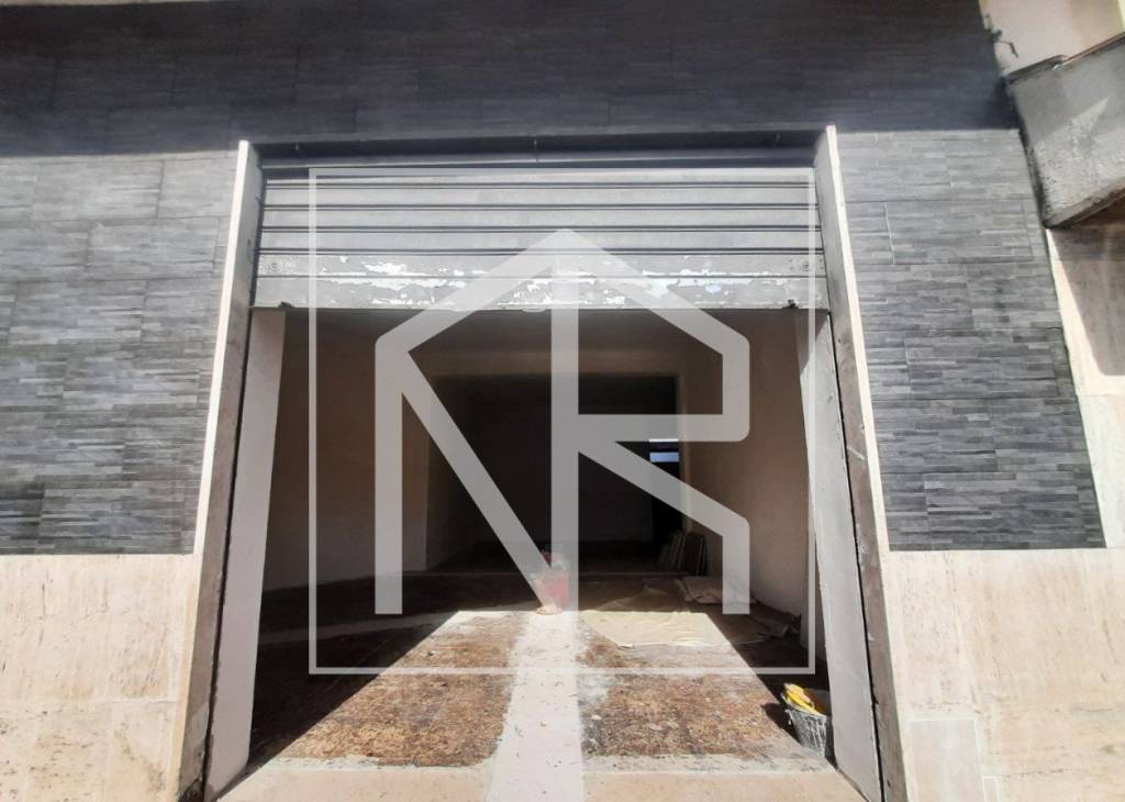 negozio in affitto a Roma in zona Borghesiana