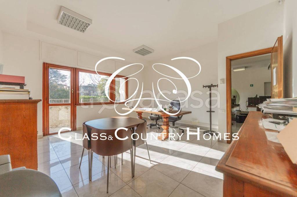 ufficio in affitto a Roma in zona EUR