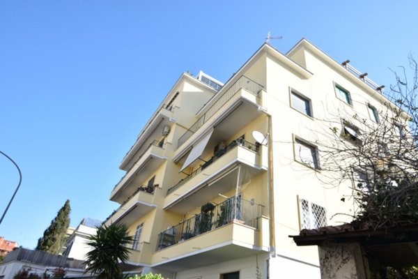 negozio in affitto a Roma in zona Gianicolense