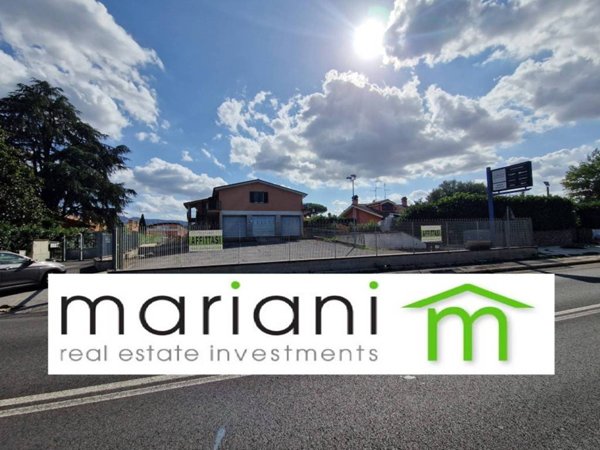 negozio in affitto a Roma in zona Finocchio