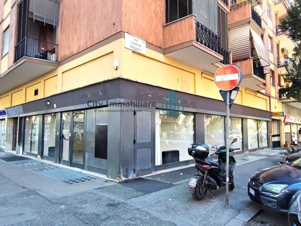 negozio in affitto a Roma in zona Portuense