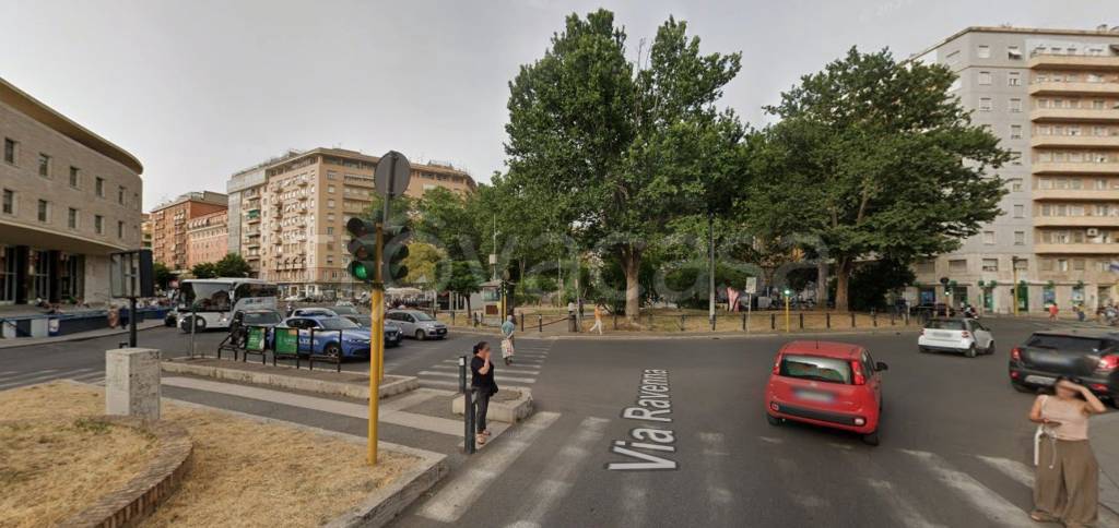 negozio in affitto a Roma in zona Nomentano