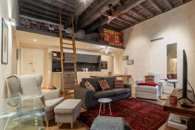 appartamento in affitto a Roma in zona Trevi-Colonna