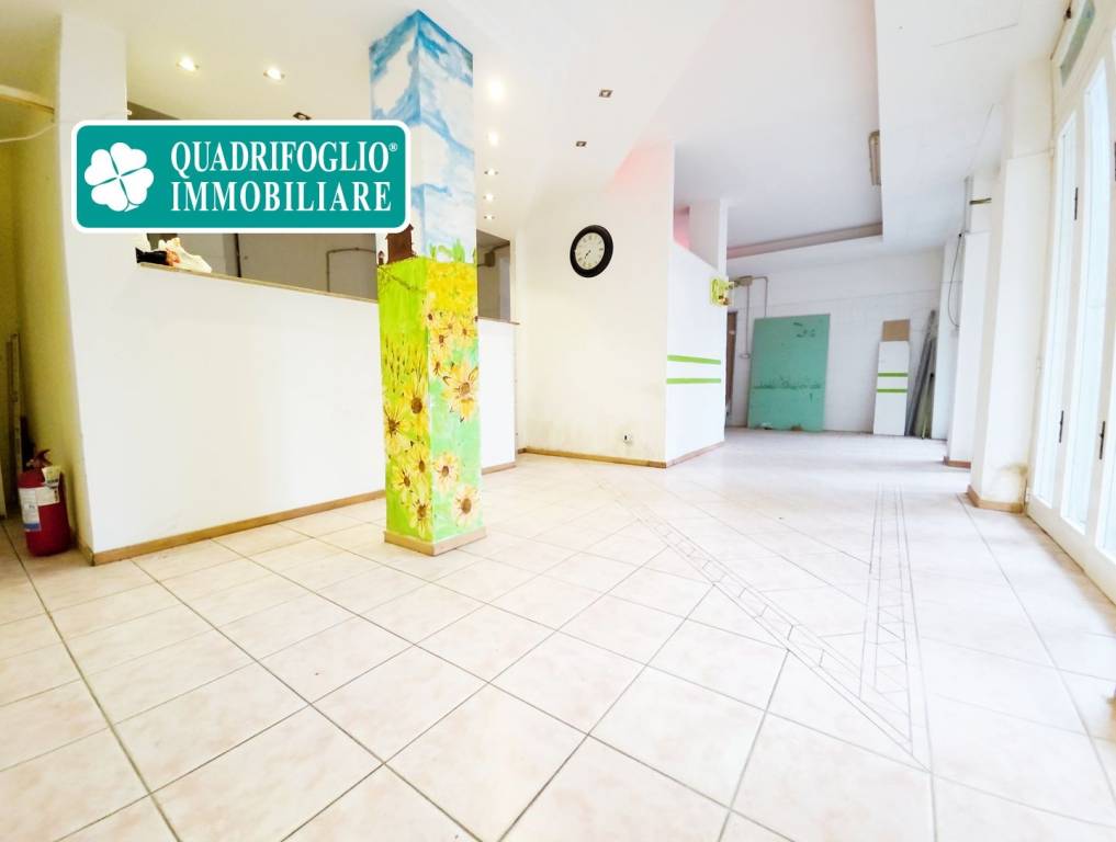 negozio in affitto a Roma in zona Ostia