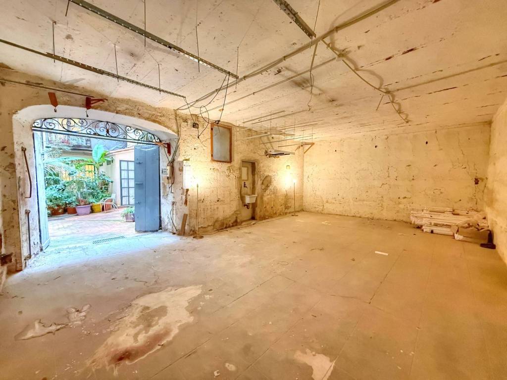 locale commerciale in affitto a Roma in zona Ludovisi/Sallustiano