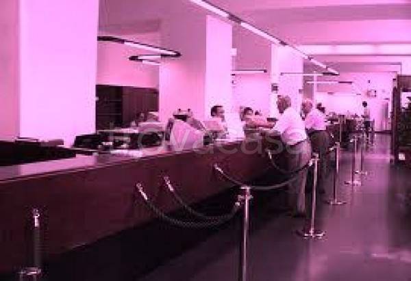 negozio in affitto a Roma in zona Appio Claudio