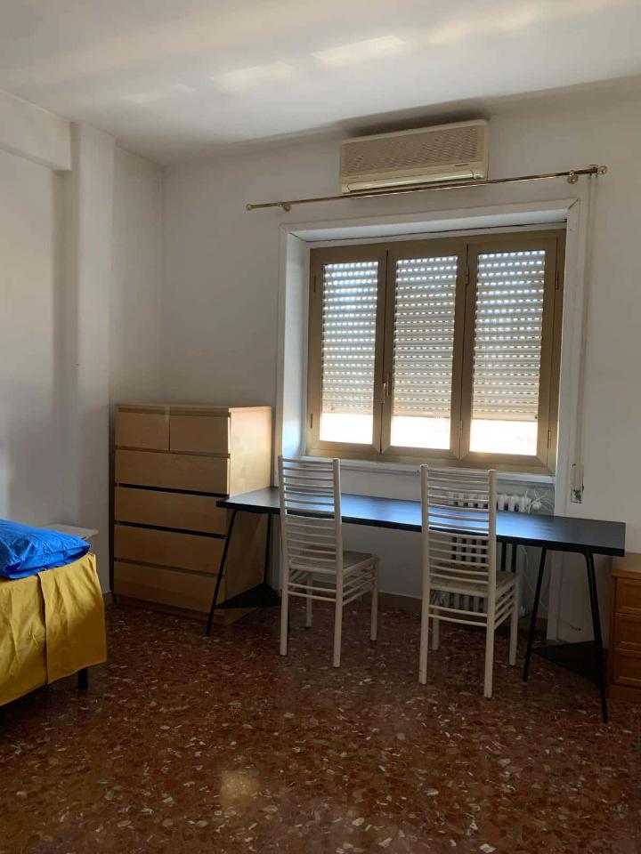 negozio in affitto a Roma in zona Portuense