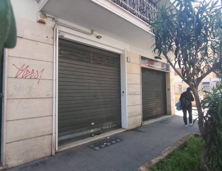 negozio in affitto a Roma in zona Torre Maura