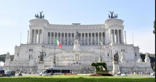 negozio in affitto a Roma in zona Rione Monti/Campitelli