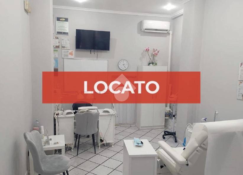 negozio in affitto a Roma in zona Appio Latino