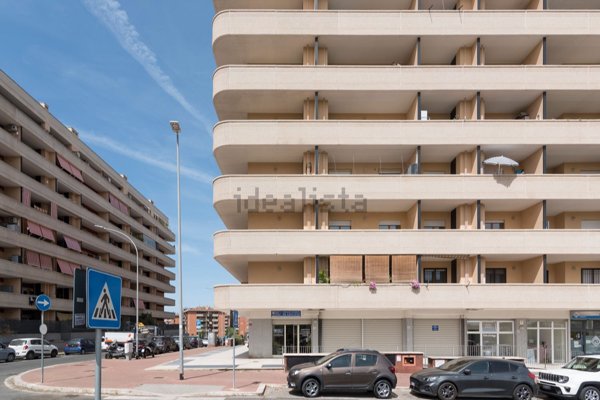 locale commerciale in affitto a Roma in zona Castel di Leva