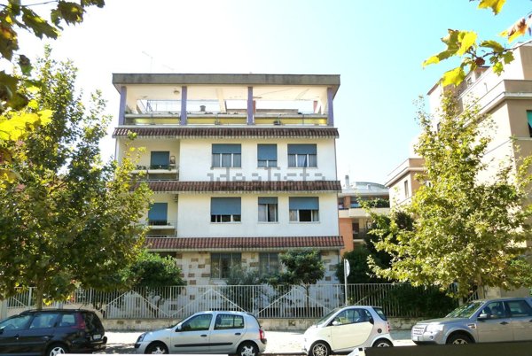 ufficio in affitto a Roma in zona Ostia