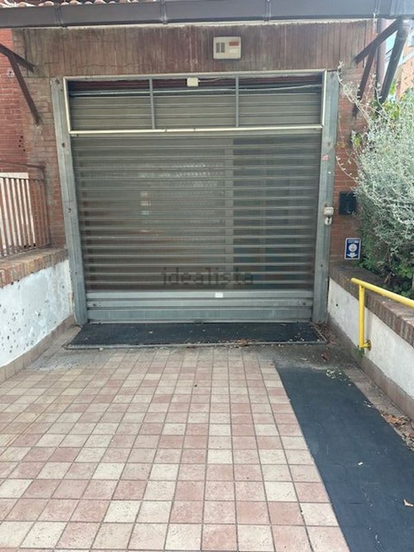 locale commerciale in affitto a Roma in zona Tor di Quinto
