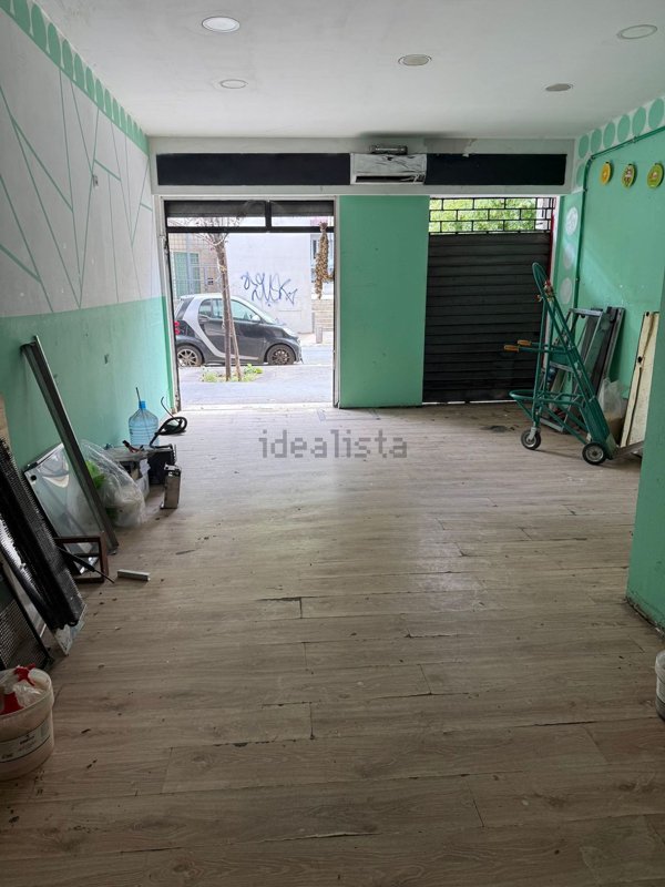 negozio in affitto a Roma in zona Portuense