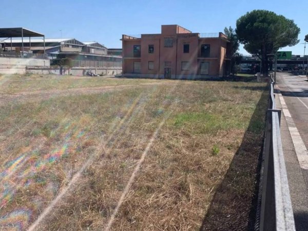 negozio in affitto a Roma in zona Prenestino-Centocelle