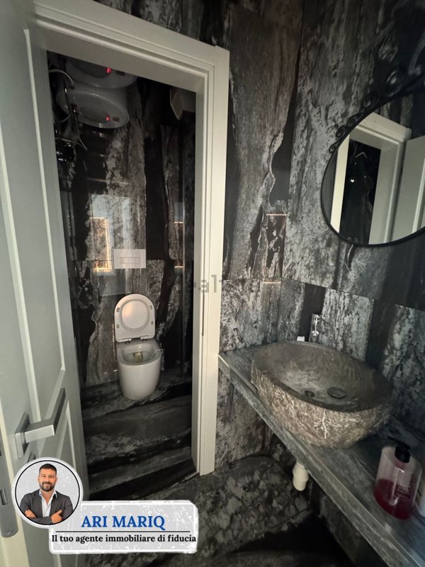 locale commerciale in affitto a Roma in zona Rione Monti/Campitelli