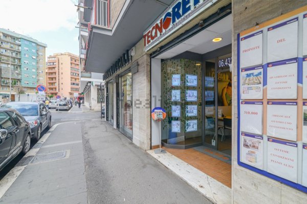 locale commerciale in affitto a Roma in zona Pietralata