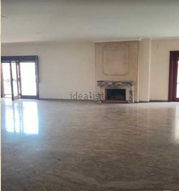 locale commerciale in affitto a Roma in zona Rione Prati