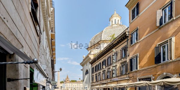 locale commerciale in affitto a Roma in zona Campo Marzio