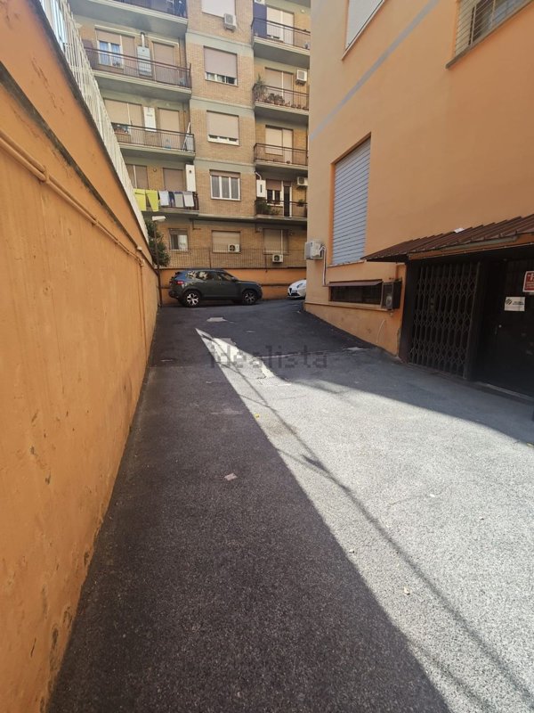 locale di sgombero in affitto a Roma in zona Collatino