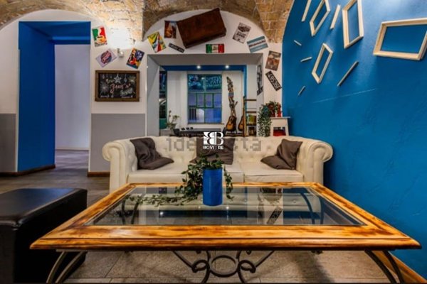 intera palazzina in affitto a Roma in zona Esquilino