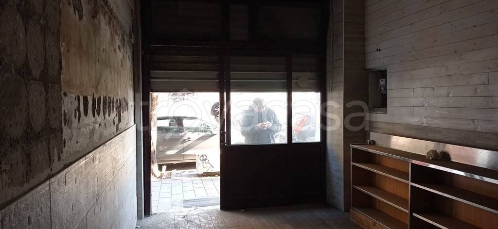 negozio in affitto a Roma in zona Rione Borgo